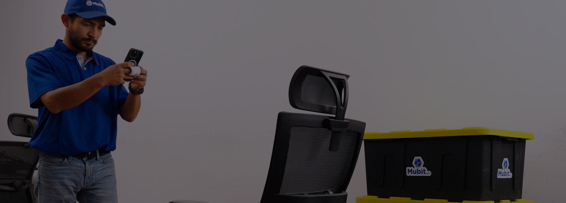 Equipo de Mubit trabajando con inventario